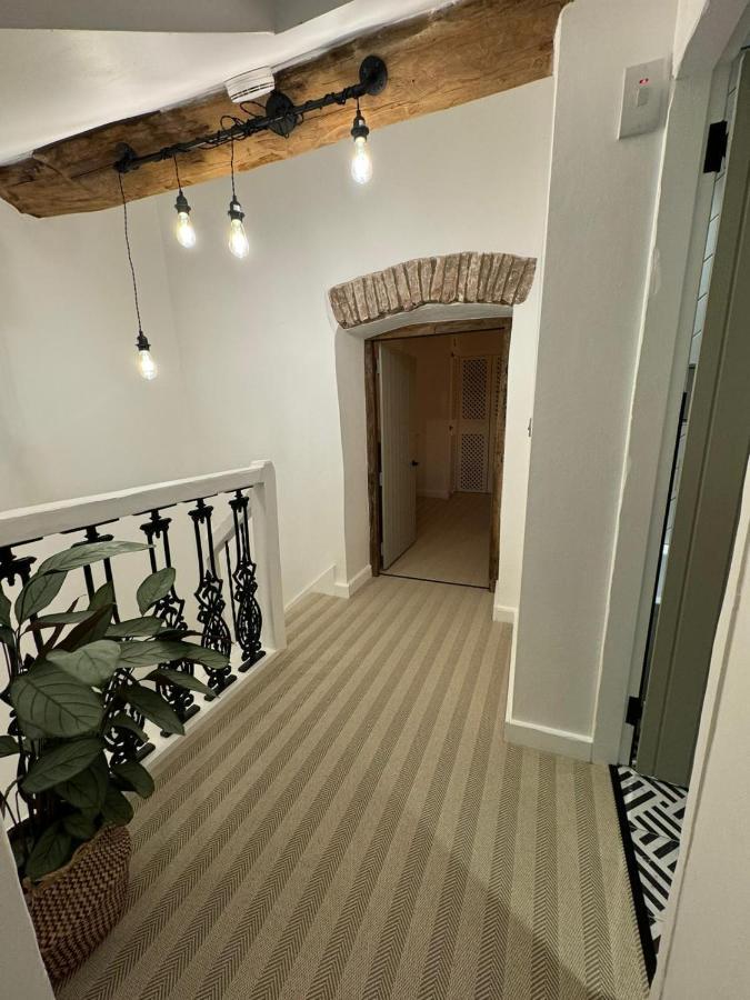 Villa Lyndale Taxal Esterno foto