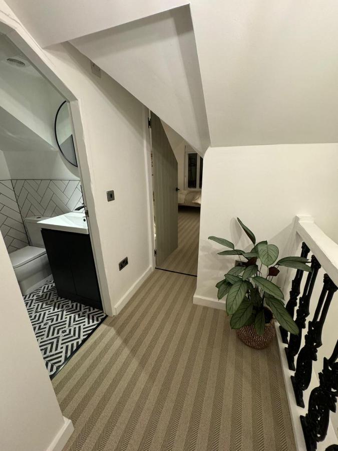 Villa Lyndale Taxal Esterno foto